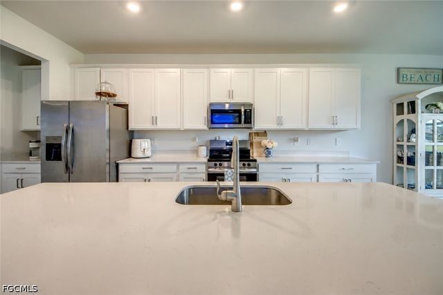 10895 Timber Creek DR, Fort Myers, FL 33913