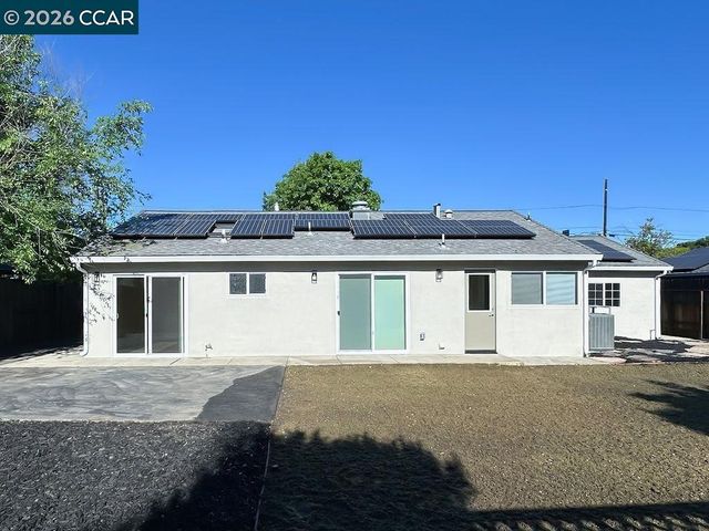 2061 Sherman Dr, Pleasant Hill, CA 94523