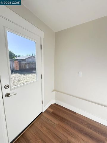 2061 Sherman Dr, Pleasant Hill, CA 94523