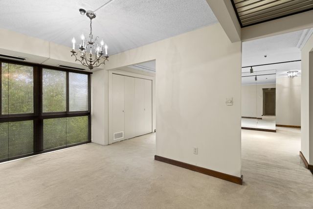 55 Tall Oaks Drive 705, Weymouth, MA 02190