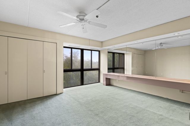 55 Tall Oaks Drive 705, Weymouth, MA 02190