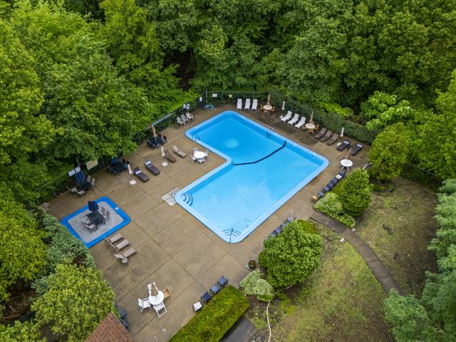 55 Tall Oaks Drive 705, Weymouth, MA 02190