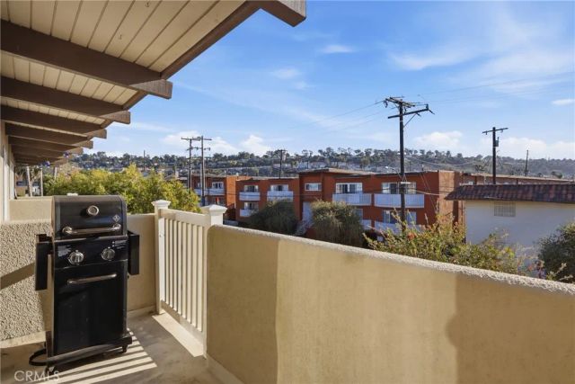 23930 Los Codona 206, Torrance, CA 90505