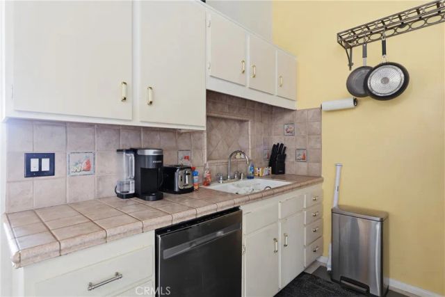 23930 Los Codona 206, Torrance, CA 90505