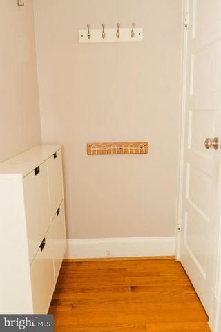 636 KENYON ST NW, Washington, DC 20010