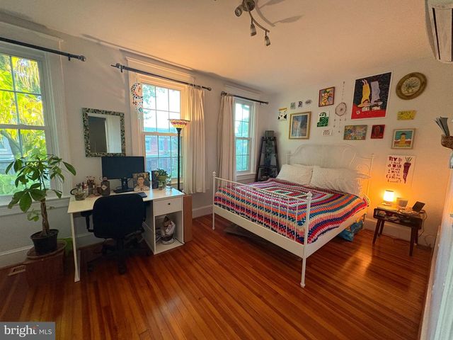 636 KENYON ST NW, Washington, DC 20010