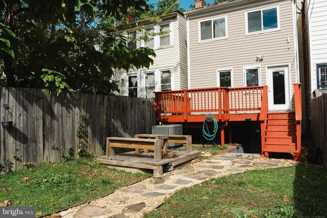 636 KENYON ST NW, Washington, DC 20010