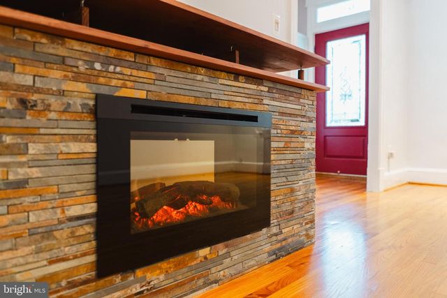 636 KENYON ST NW, Washington, DC 20010