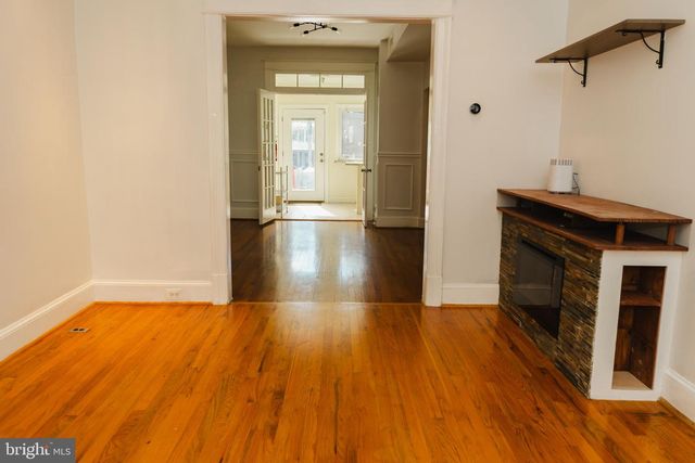 636 KENYON ST NW, Washington, DC 20010