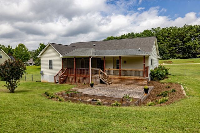 209 Pebble Creek Drive, Seneca, SC 29678