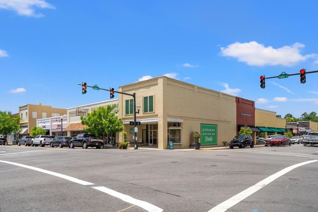 955 Woodside Dr., Conway, SC 29526