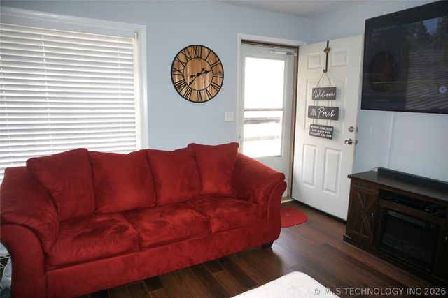 205 Washington Street, Henryetta, OK 74437