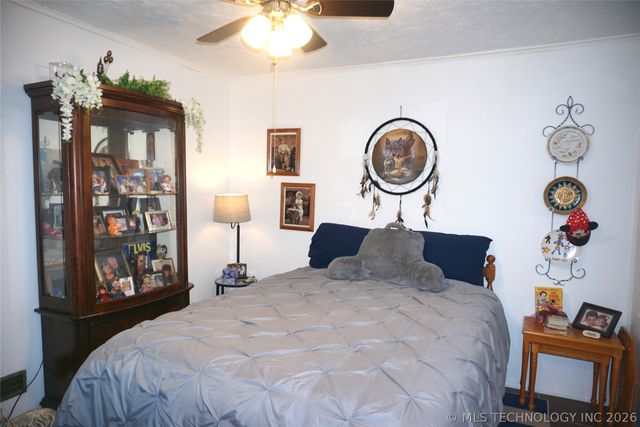 205 Washington Street, Henryetta, OK 74437