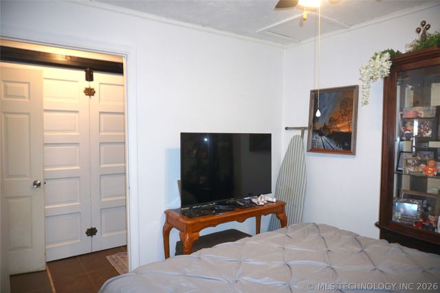 205 Washington Street, Henryetta, OK 74437