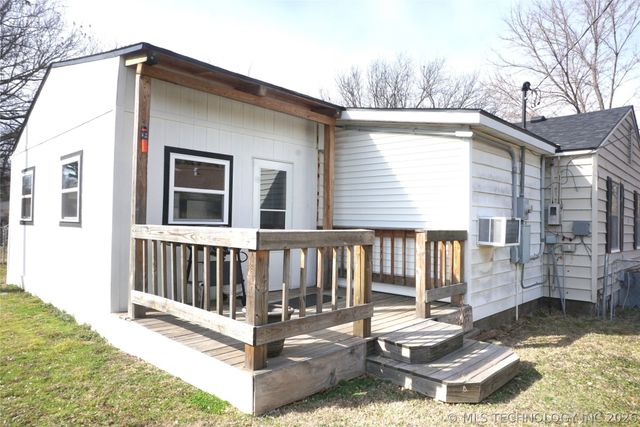 205 Washington Street, Henryetta, OK 74437