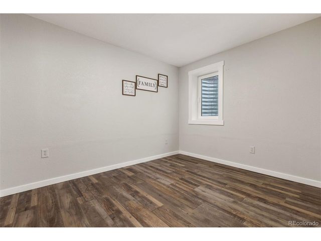 3692 S Mobile Way, Aurora, CO 80013