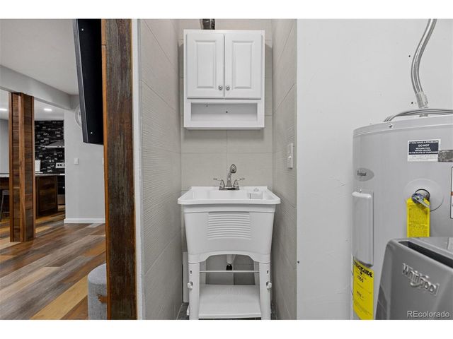 3692 S Mobile Way, Aurora, CO 80013