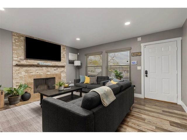 3692 S Mobile Way, Aurora, CO 80013