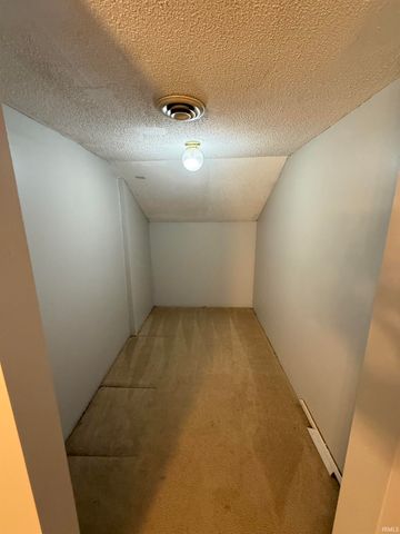 22602 Stenger Street, Woodburn, IN 46797