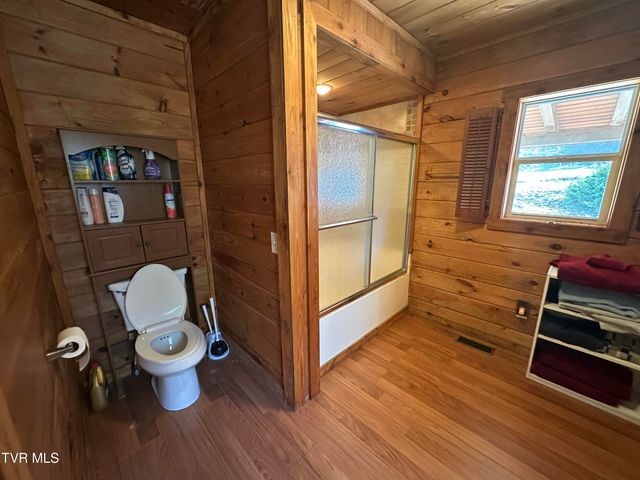 3693 Sane Road, Parrottsville, TN 37843