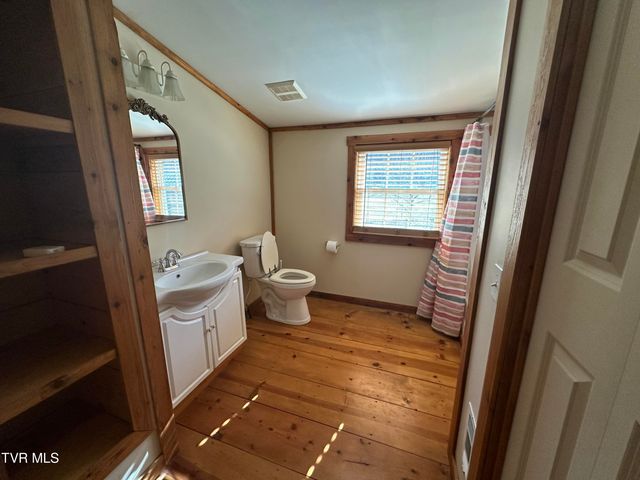3693 Sane Road, Parrottsville, TN 37843