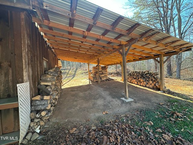 3693 Sane Road, Parrottsville, TN 37843