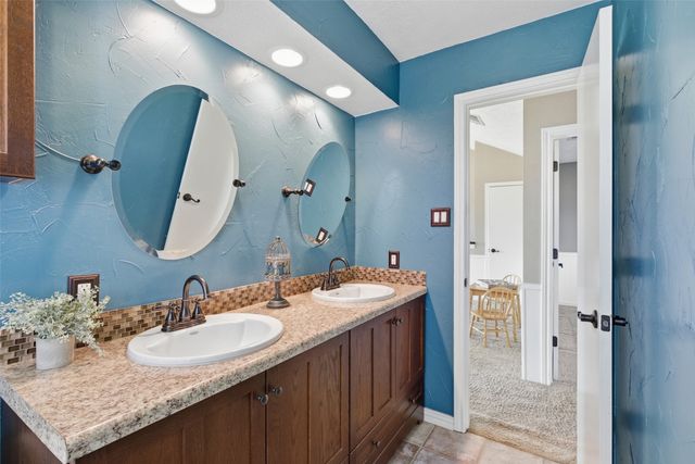 4034 Windy Crest Circle, Carrollton, TX 75007