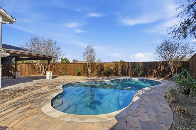 4034 Windy Crest Circle, Carrollton, TX 75007