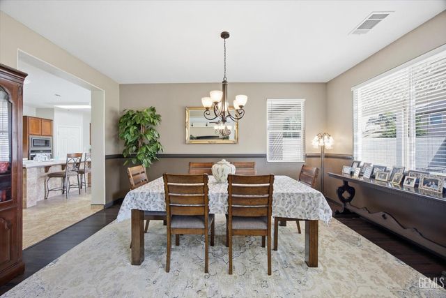 11607 California Poppy Drive, Bakersfield, CA 93311