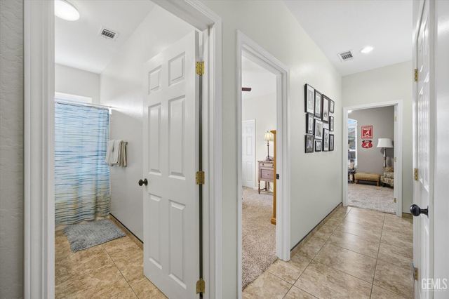 11607 California Poppy Drive, Bakersfield, CA 93311