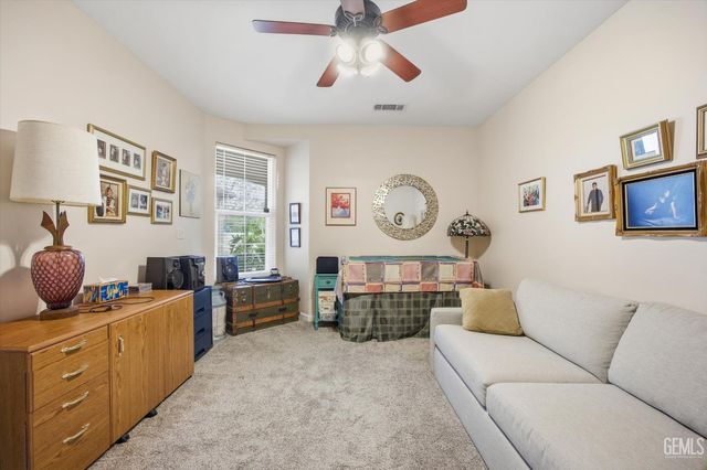 11607 California Poppy Drive, Bakersfield, CA 93311