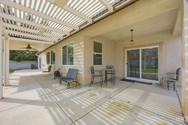 11607 California Poppy Drive, Bakersfield, CA 93311