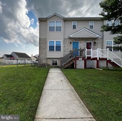 645 DAIRY DR, Smyrna, DE 19977