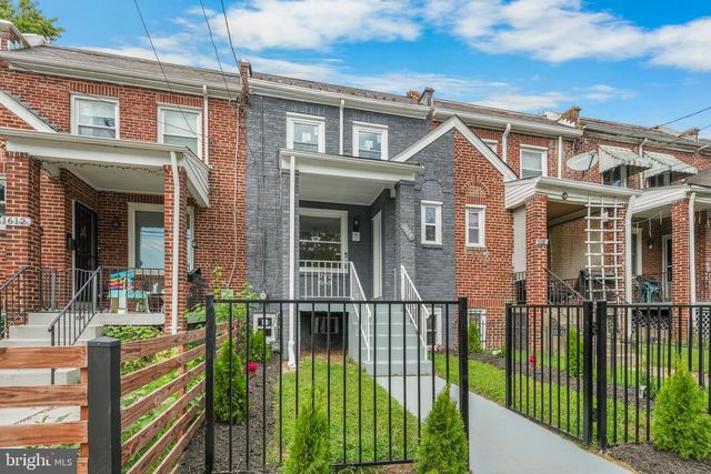 1614 Q ST SE, Washington, DC 20020