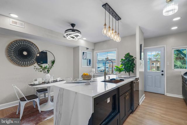 1614 Q ST SE, Washington, DC 20020