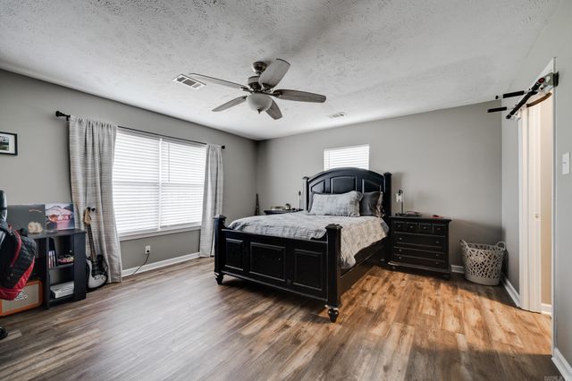 89 Sunny Gap Rd, Conway, AR 72032