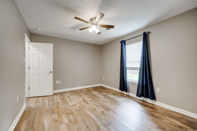 89 Sunny Gap Rd, Conway, AR 72032