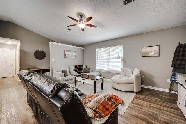 89 Sunny Gap Rd, Conway, AR 72032