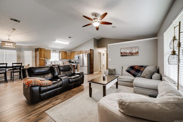 89 Sunny Gap Rd, Conway, AR 72032