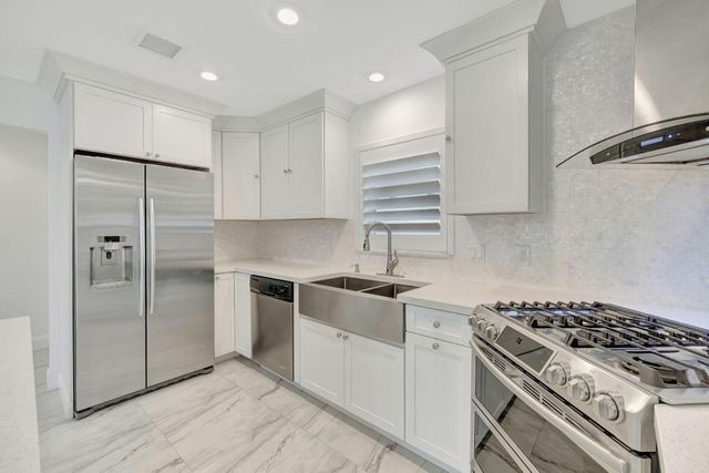 2612 NE 5th Street, Pompano Beach, FL 33062