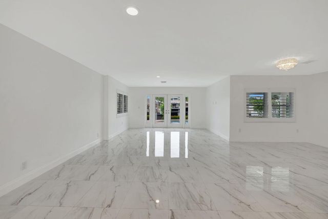 2612 NE 5th Street, Pompano Beach, FL 33062