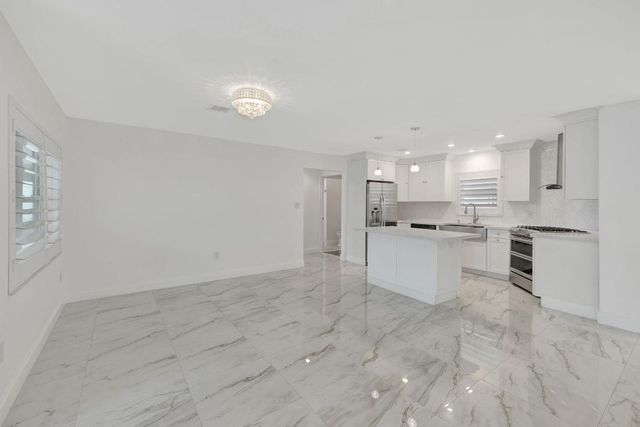 2612 NE 5th Street, Pompano Beach, FL 33062