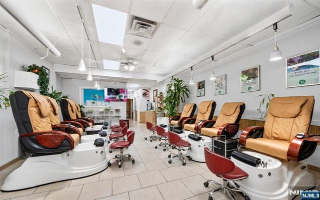 7-11 Fair Lawn Avenue, Fair Lawn, NJ 07410