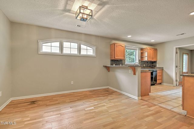 510 Willowbrook Trace, Kingsport, TN 37660