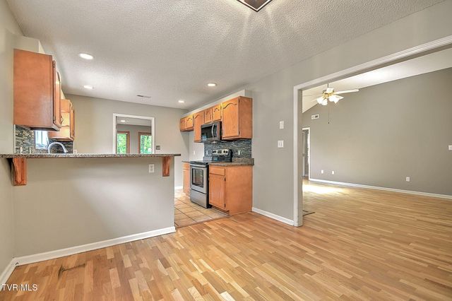 510 Willowbrook Trace, Kingsport, TN 37660