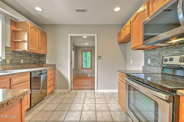 510 Willowbrook Trace, Kingsport, TN 37660