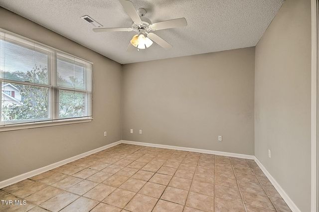 510 Willowbrook Trace, Kingsport, TN 37660
