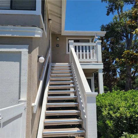125 Tarocco, Irvine, CA 92618
