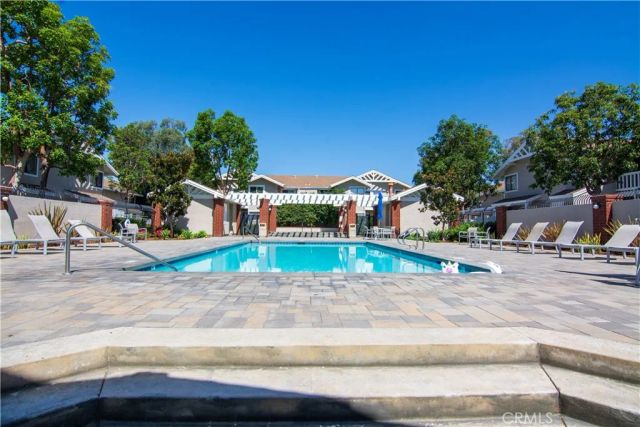 125 Tarocco, Irvine, CA 92618