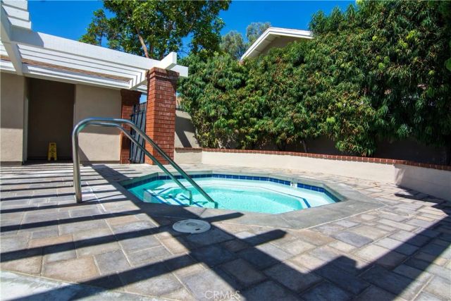 125 Tarocco, Irvine, CA 92618